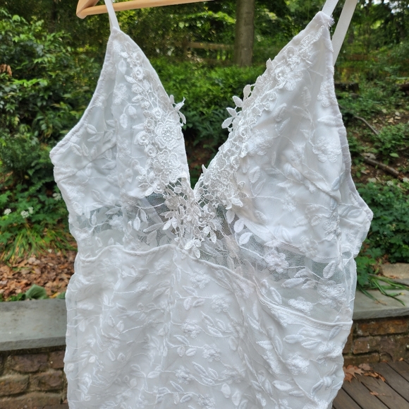 Beautiful Bridal gown. Plus size 3 X - Picture 4 of 16